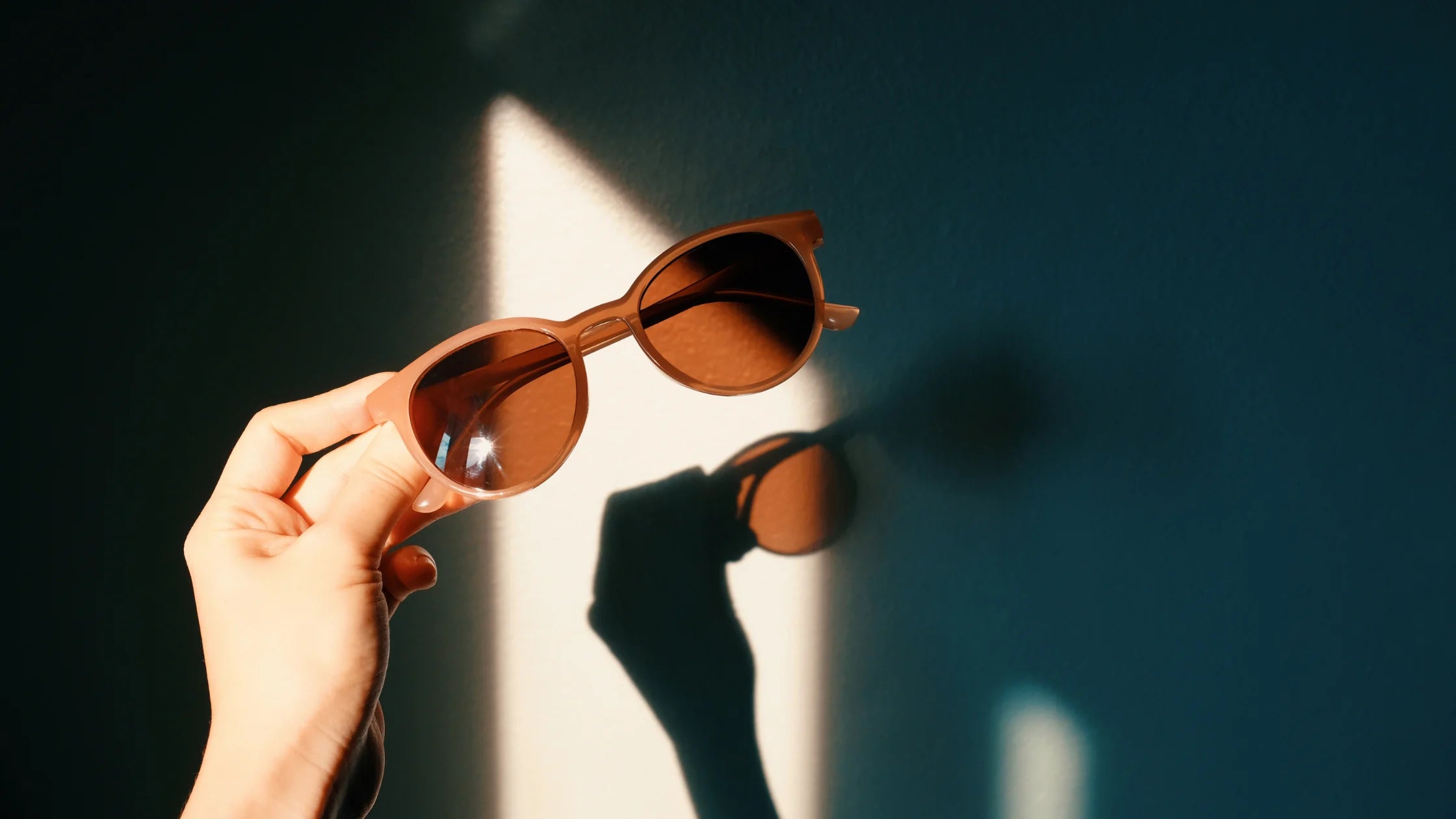 Stylish Glasses for Women: Elevate Your Eyewear Game!