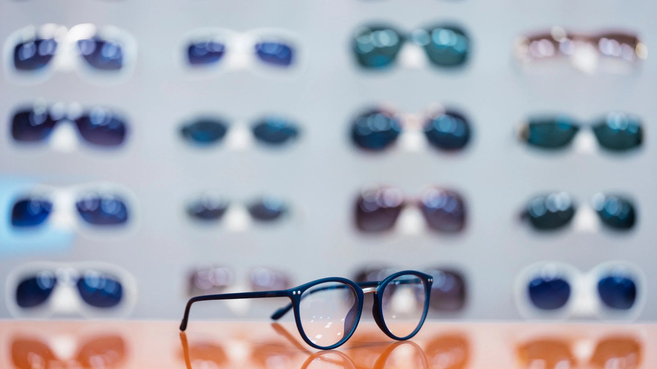 Iconic Eyewear in Bollywood: Trends and Moments That Defined Style