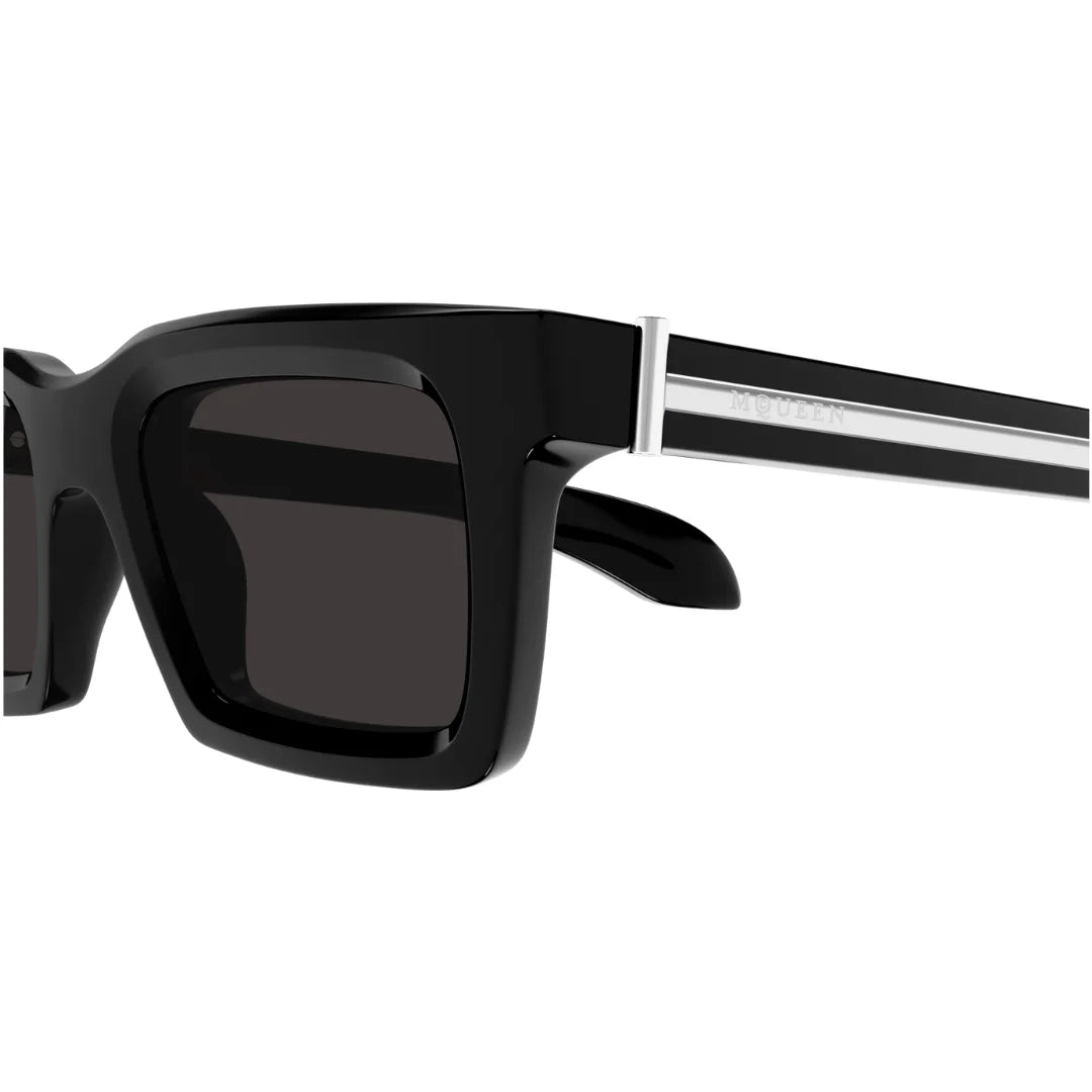 Alexander McQueen AM0506S 001